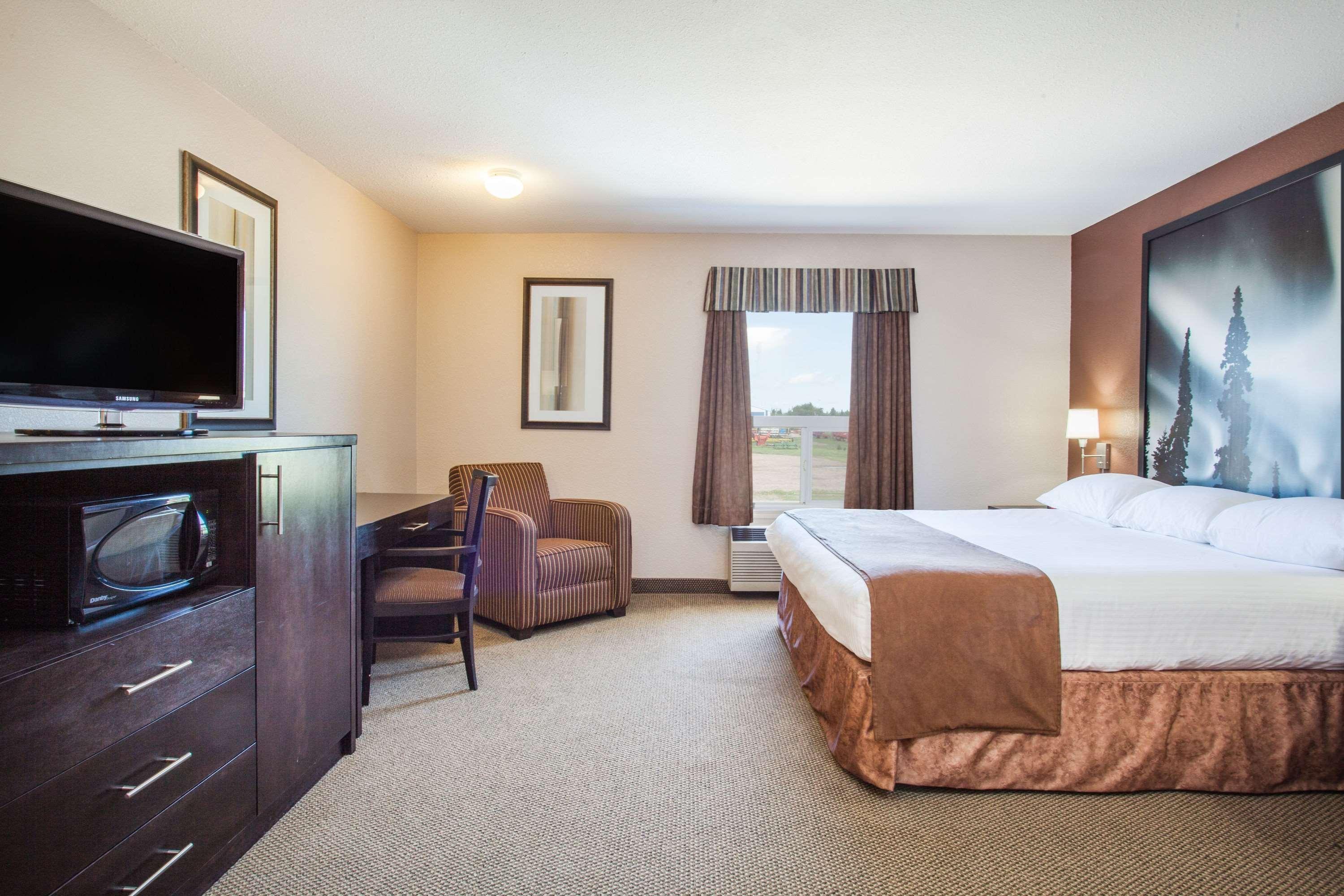 Super 8 By Wyndham Meadow Lake Экстерьер фото